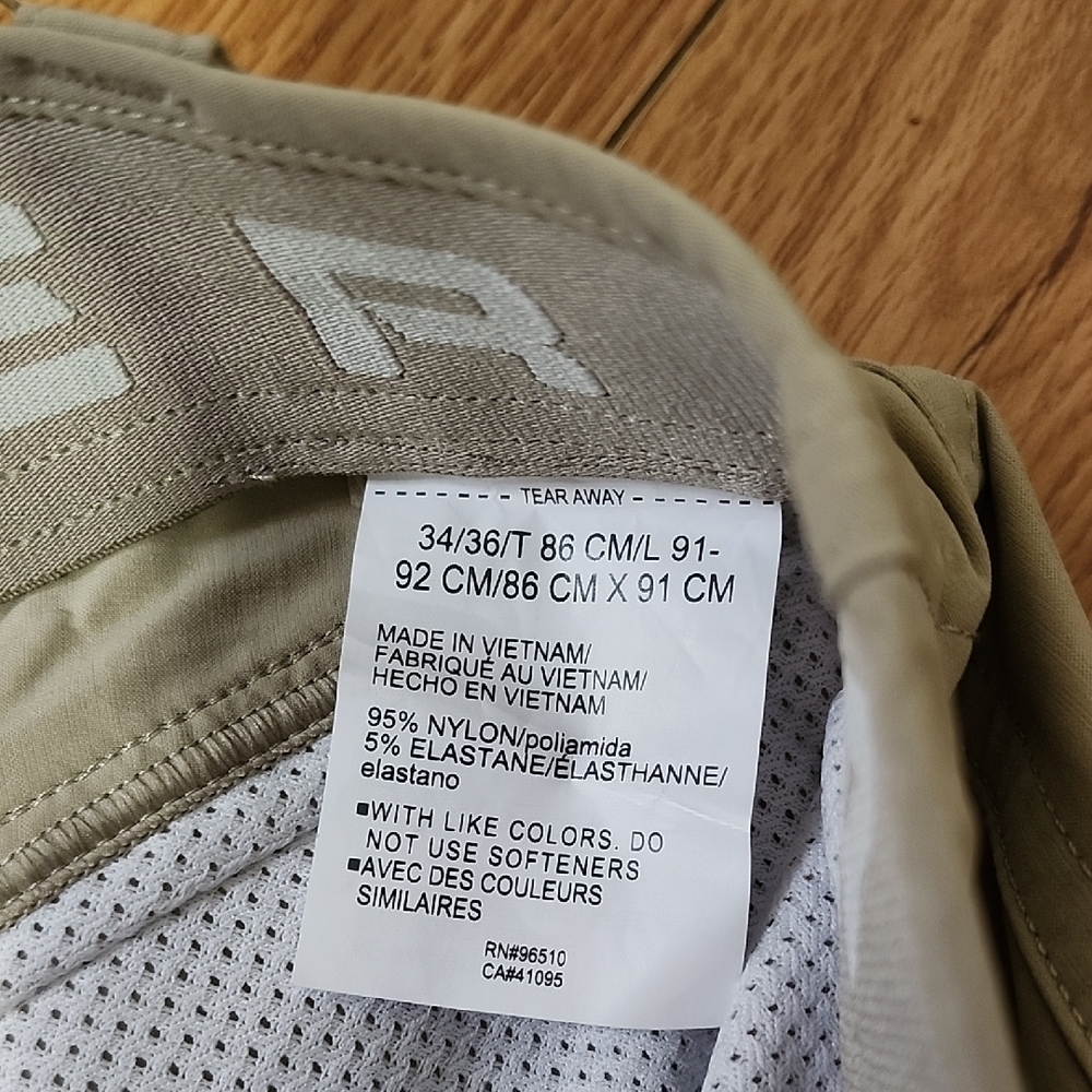 Under Armour Men's Light Khaki Cargo Pants - Picture 3 of 5